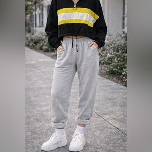 🔴 Forever 21 Cropped Quarter Zip Hoodie